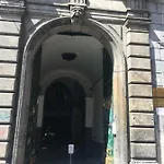 Palazzo Venusio Napoli